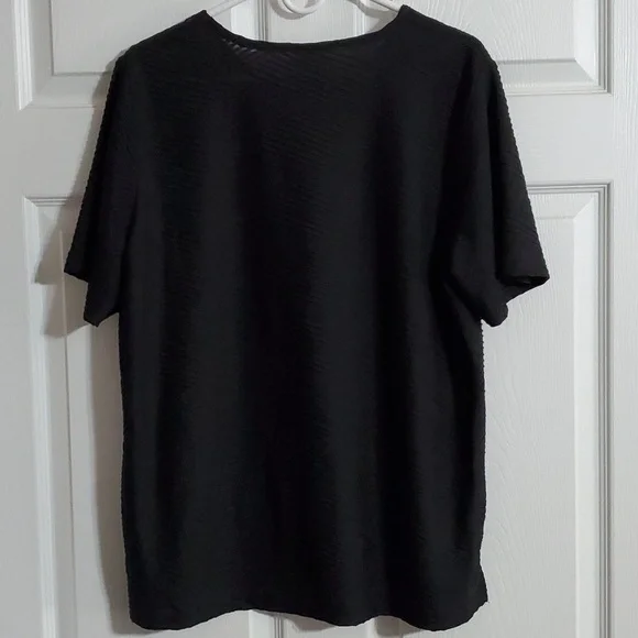 Bon Worth Women's Black Textured Crew Neck Short Sleeve Top Size Large - Picture 5 of 10